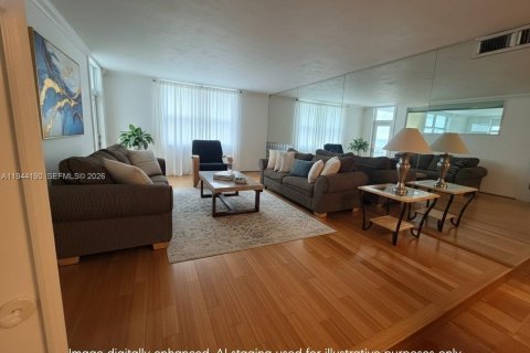 Condo in Fort Lauderdale, Florida, 2 bedrooms  № 2003010 - photo 3