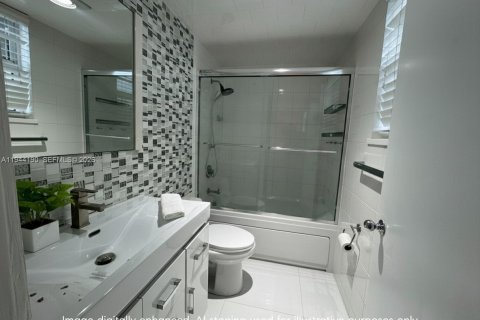 Condo in Fort Lauderdale, Florida, 2 bedrooms  № 2003010 - photo 6