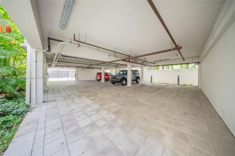 Townhouse in Miami Beach, Florida 2 bedrooms, 124.3 sq.m. № 1854765 - photo 22