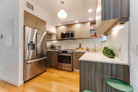 Townhouse in Miami Beach, Florida 2 bedrooms, 124.3 sq.m. № 1854765 - photo 11
