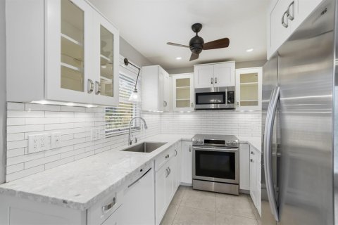 Condo in Delray Beach, Florida, 2 bedrooms  № 2253568 - photo 10
