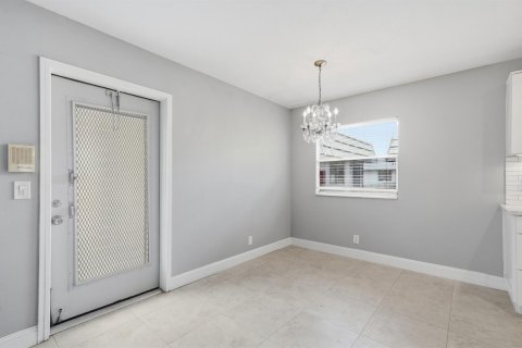 Condo in Delray Beach, Florida, 2 bedrooms  № 2253568 - photo 8