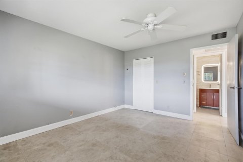 Condo in Delray Beach, Florida, 2 bedrooms  № 2253568 - photo 25