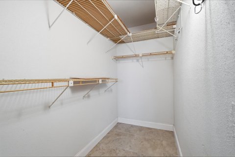 Condo in Delray Beach, Florida, 2 bedrooms  № 2253568 - photo 27