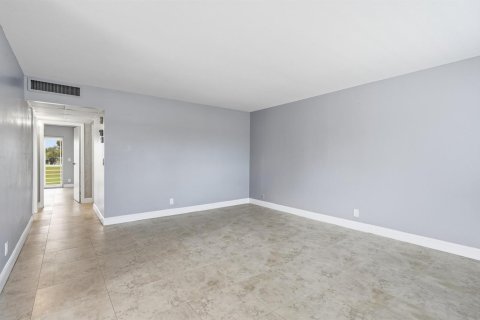 Condo in Delray Beach, Florida, 2 bedrooms  № 2253568 - photo 4