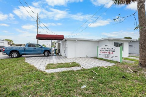 Купить коммерческую недвижимость в Окленд-Парк, Флорида № 2061266 - фото 26