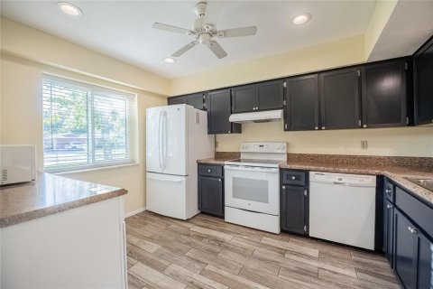 Condominio en venta en Palm Harbor, Florida, 2 dormitorios, 114.27 m2 № 1902425 - foto 3