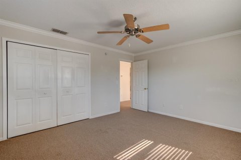 House in New Smyrna Beach, Florida 4 bedrooms, 167.22 sq.m. № 2103403 - photo 7