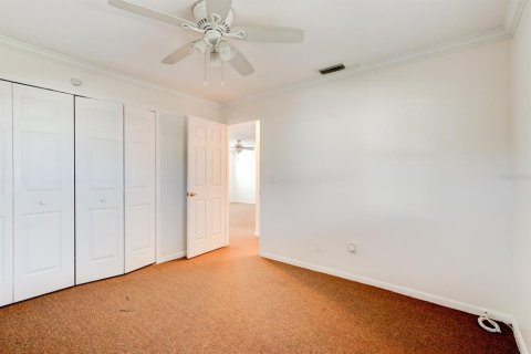 House in New Smyrna Beach, Florida 4 bedrooms, 167.22 sq.m. № 2103403 - photo 20