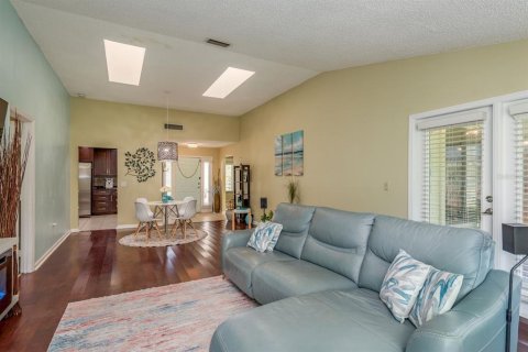 Villa ou maison à vendre à Tarpon Springs, Floride: 3 chambres, 152.36 m2 № 1899189 - photo 4