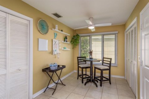 Villa ou maison à vendre à Tarpon Springs, Floride: 3 chambres, 152.36 m2 № 1899189 - photo 8