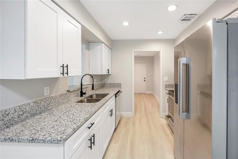 Villa ou maison à vendre à Melbourne, Floride: 3 chambres, 118.17 m2 № 2406702 - photo 8