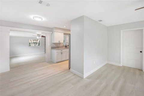 Villa ou maison à vendre à Melbourne, Floride: 3 chambres, 118.17 m2 № 2406702 - photo 6