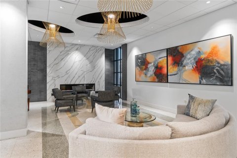 Condo in Tampa, Florida, 1 bedroom № 2394390 - photo 28