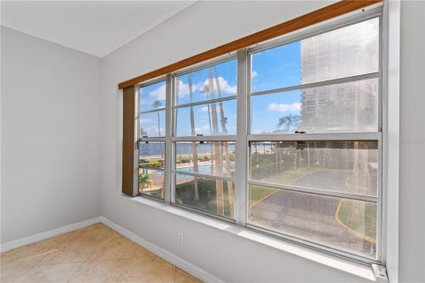 Condo in Tampa, Florida, 1 bedroom № 2394390 - photo 22