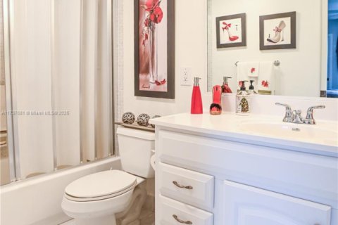 Condo in Deerfield Beach, Florida, 2 bedrooms  № 1935820 - photo 23