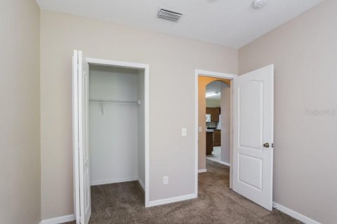 Villa ou maison à louer à Apollo Beach, Floride: 4 chambres, 119.1 m2 № 1905096 - photo 8