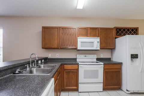 Villa ou maison à louer à Apollo Beach, Floride: 4 chambres, 119.1 m2 № 1905096 - photo 2