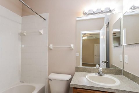 Villa ou maison à louer à Apollo Beach, Floride: 4 chambres, 119.1 m2 № 1905096 - photo 6