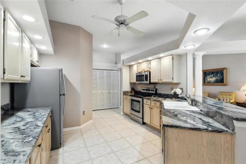 House in Tampa, Florida 3 bedrooms, 188.5 sq.m. № 1884426 - photo 22