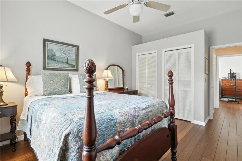 House in Tampa, Florida 3 bedrooms, 188.5 sq.m. № 1884426 - photo 20