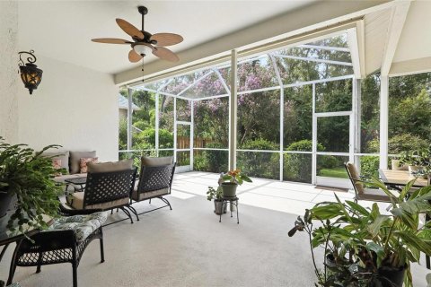 House in Tampa, Florida 3 bedrooms, 188.5 sq.m. № 1884426 - photo 4
