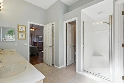 House in Tampa, Florida 3 bedrooms, 188.5 sq.m. № 1884426 - photo 16