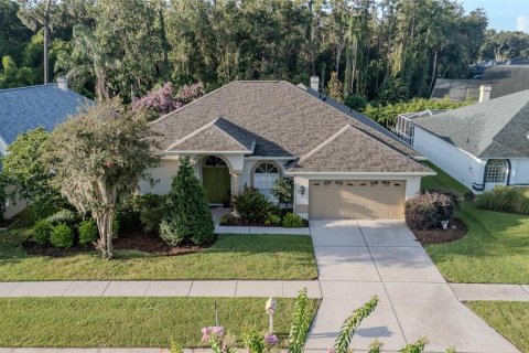 House in Tampa, Florida 3 bedrooms, 188.5 sq.m. № 1884426 - photo 1