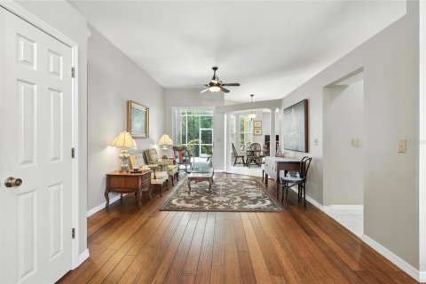 House in Tampa, Florida 3 bedrooms, 188.5 sq.m. № 1884426 - photo 26
