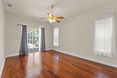 House in Spring Hill, Florida 4 bedrooms, 284.84 sq.m. № 1721442 - photo 13