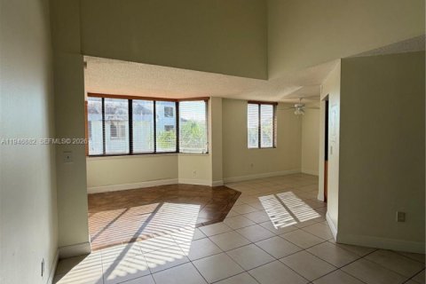 Condo in Miami, Florida, 2 bedrooms  № 2003069