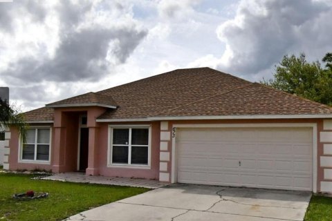 Villa ou maison à Kissimmee, Floride 5 chambres, 169.55 m2 № 2139342