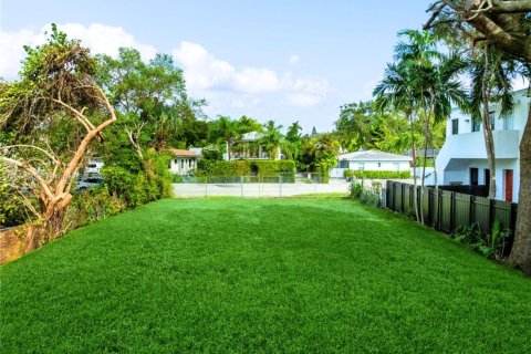 Купить земельный участок в Майами, Флорида № 1955825 - фото 10