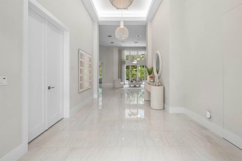 House in Boca Raton, Florida 5 bedrooms, 350.06 sq.m. № 2251537 - photo 6