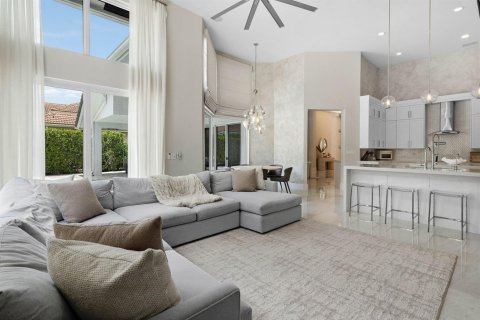 House in Boca Raton, Florida 5 bedrooms, 350.06 sq.m. № 2251537 - photo 15