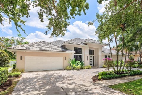 House in Boca Raton, Florida 5 bedrooms, 350.06 sq.m. № 2251537 - photo 2