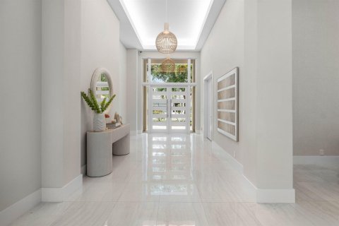 House in Boca Raton, Florida 5 bedrooms, 350.06 sq.m. № 2251537 - photo 5