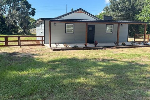 Casa en venta en Lake Wales, Florida, 8 dormitorios, 191.19 m2 № 1902451 - foto 1