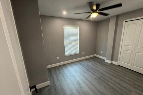 Casa en venta en Lake Wales, Florida, 8 dormitorios, 191.19 m2 № 1902451 - foto 19