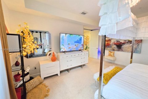 Townhouse in Sunrise, Florida 4 bedrooms, 273.32 sq.m. № 1954747 - photo 25