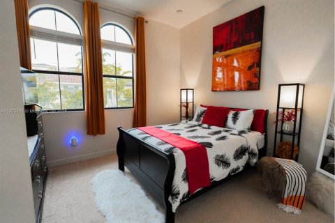 Townhouse in Sunrise, Florida 4 bedrooms, 273.32 sq.m. № 1954747 - photo 18