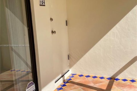 Apartamento en alquiler en Weston, Florida, 2 dormitorios, 102.75 m2 № 1953061 - foto 19