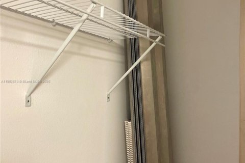 Apartamento en alquiler en Weston, Florida, 2 dormitorios, 102.75 m2 № 1953061 - foto 23