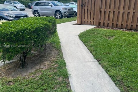 Condominio en alquiler en West Palm Beach, Florida, 1 dormitorio, 58.25 m2 № 2035809 - foto 8