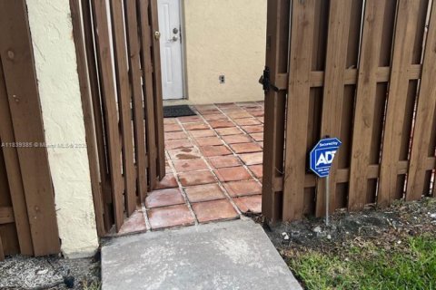 Condominio en alquiler en West Palm Beach, Florida, 1 dormitorio, 58.25 m2 № 2035809 - foto 4