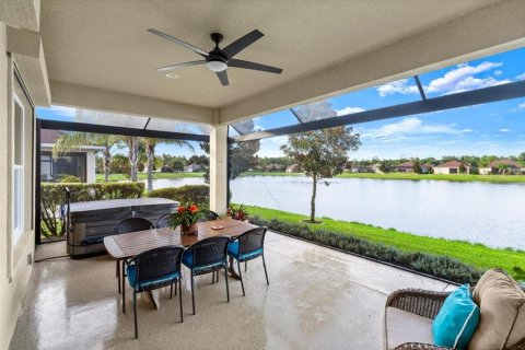 House in Palm Coast, Florida 3 bedrooms, 211.72 sq.m. № 1870845 - photo 19