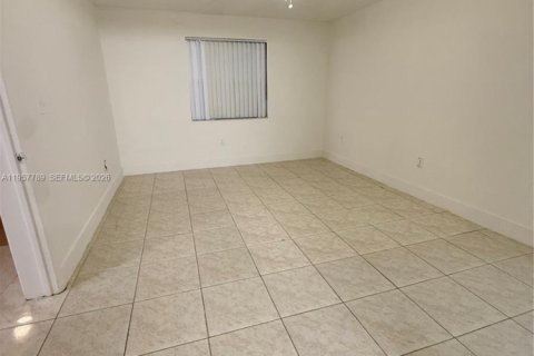 Купить кондоминиум в Плантация, Флорида 2 спальни, № 2011571 - фото 27