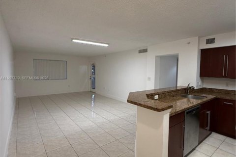 Купить кондоминиум в Плантация, Флорида 2 спальни, № 2011571 - фото 19