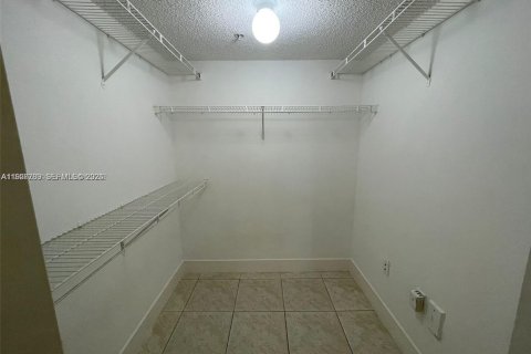 Copropriété à vendre à Plantation, Floride: 2 chambres № 2011571 - photo 4