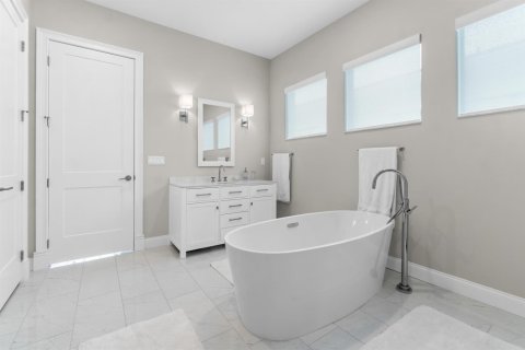 House in Palm Beach Gardens, Florida 3 bedrooms, 267.47 sq.m. № 2184989 - photo 27